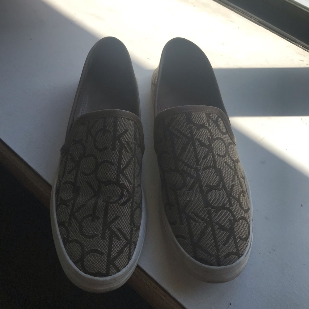 Calvin Klein shoes - Picture 2 of 7